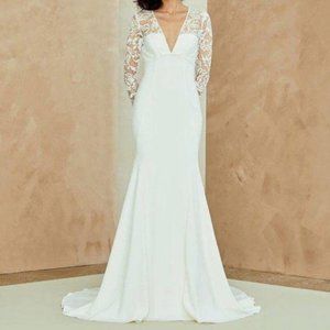 Nouvelle Amsale Julianna Long Sleeve Wedding Gown